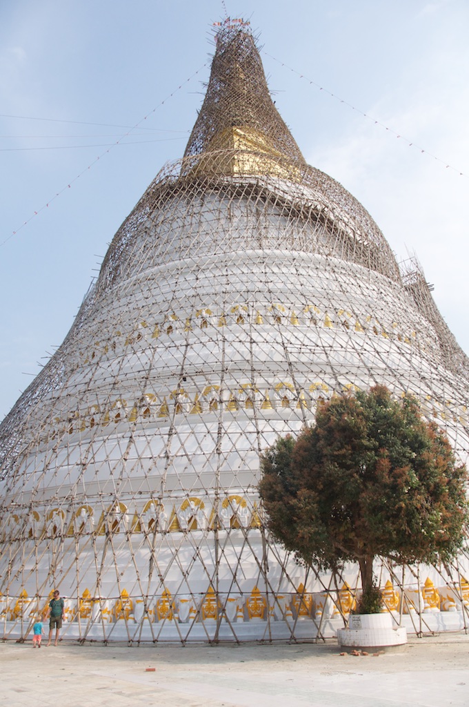 Stupa Sagaging hill